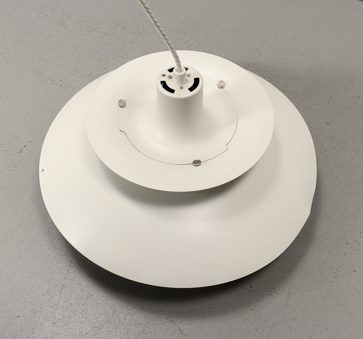 POUL HENNINGSEN. Louis Poulsen. PH5 pendel, vit.