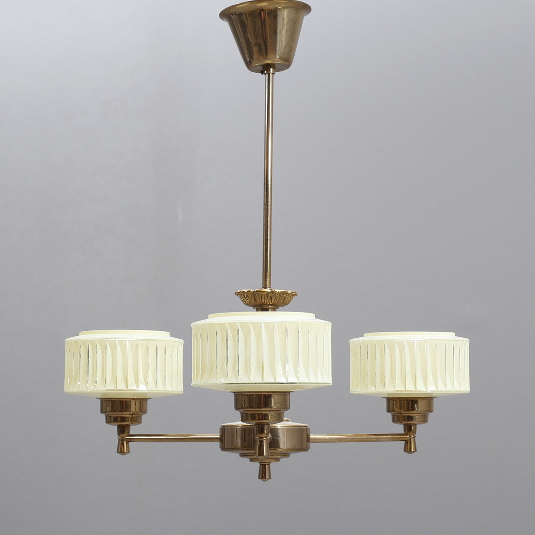 TAKLAMPA, trearmad, gulmetall/glas, 1900-tal.