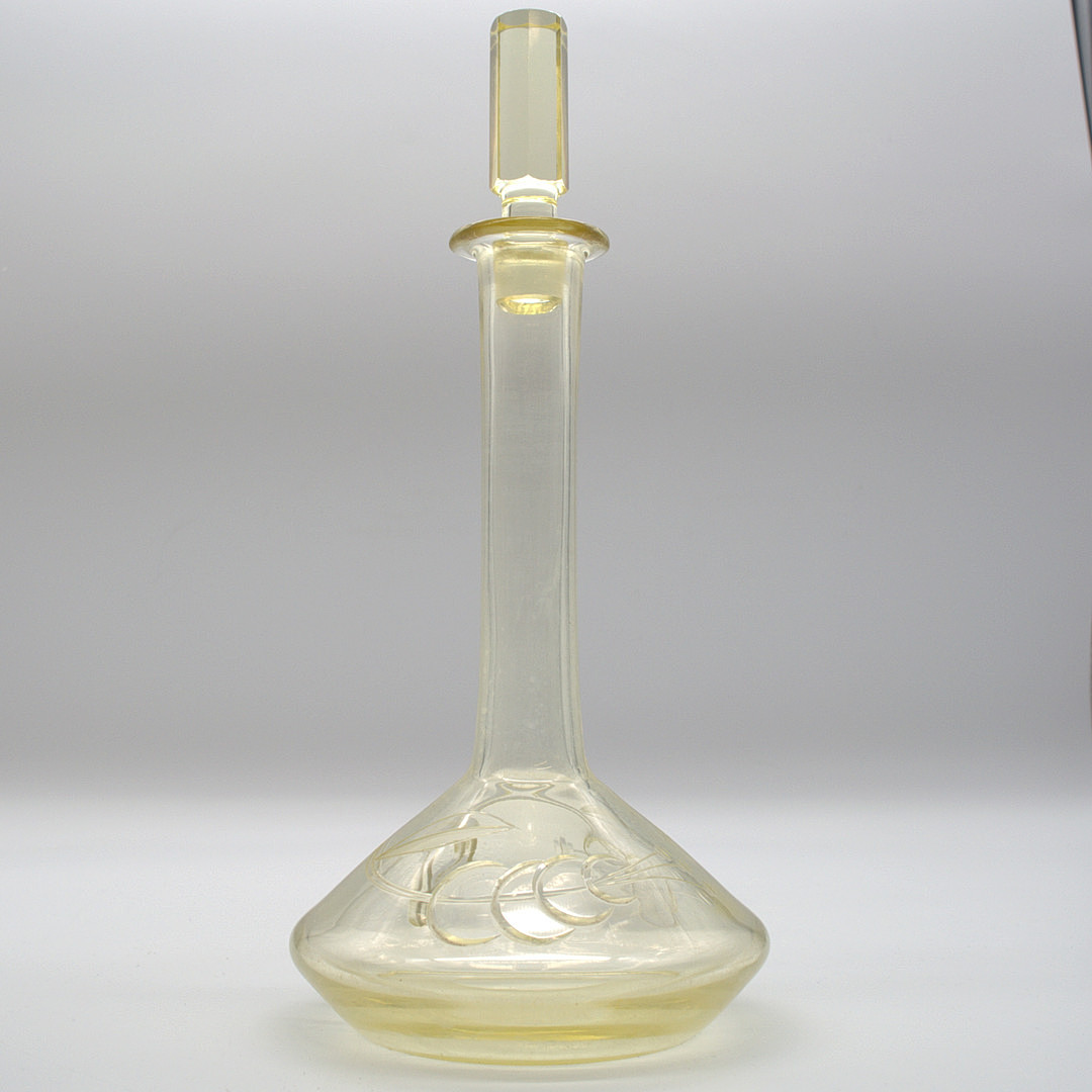 ART DECO GLAS KARAFFE BÖHMISCH UM 1920.