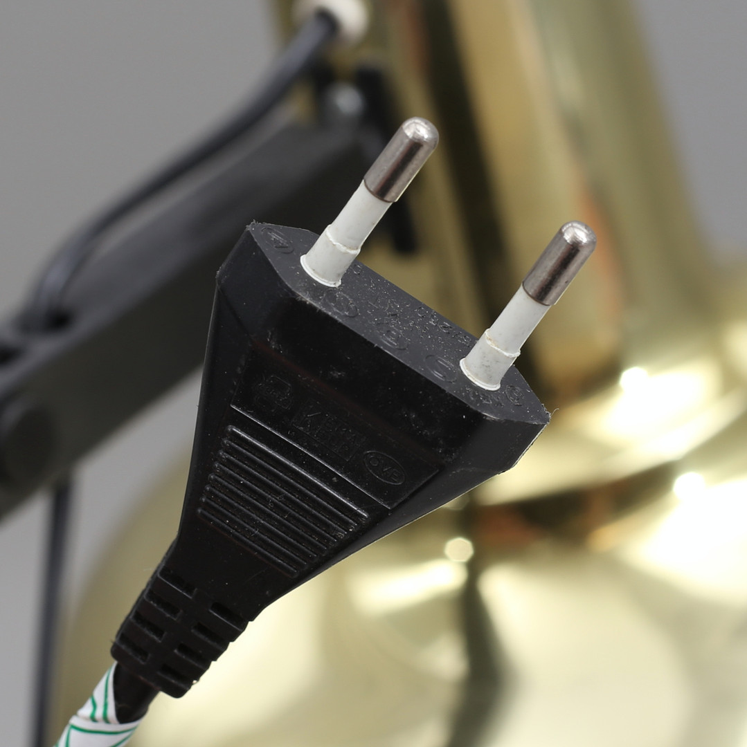 GOLVLAMPA, gulmetall, Pileprodukter, GB-100, Landskrona.