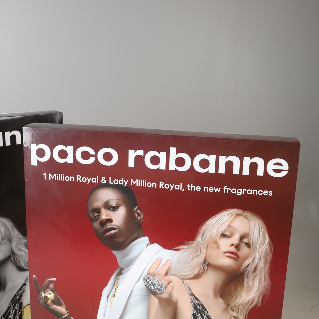 REKLAMSKYLTAR, 2 stycken, Paco Rabane.