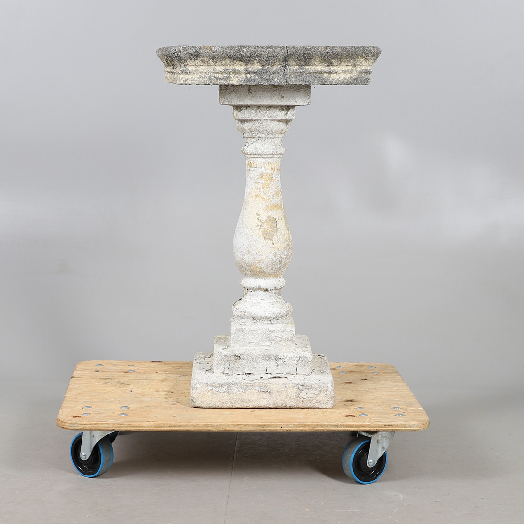 COMPOSITE BIRD BATH.