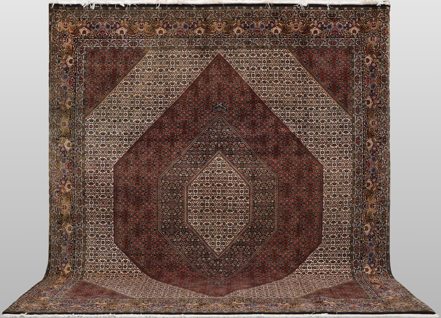 MATTA. Bidjar s.k takab, 348 x 305 cm.