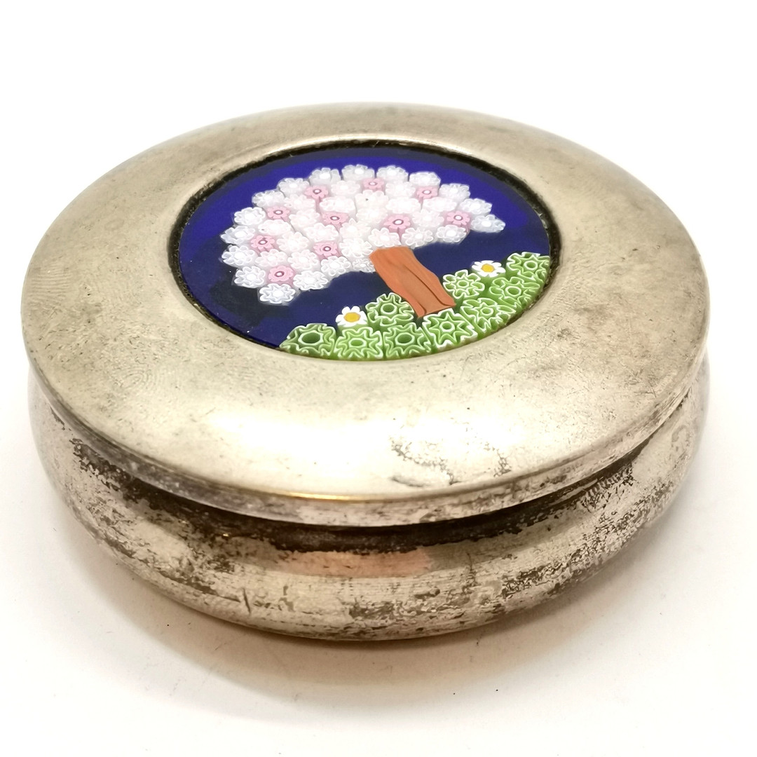 ITALIAN 800 SILVER BOX W/ DECORATED LID.