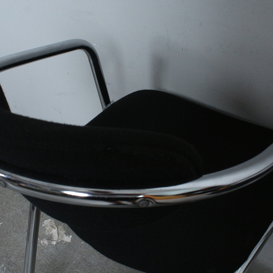 PICOTTI. Vier Stühle/Stapelstühle der 1990er, Italien.