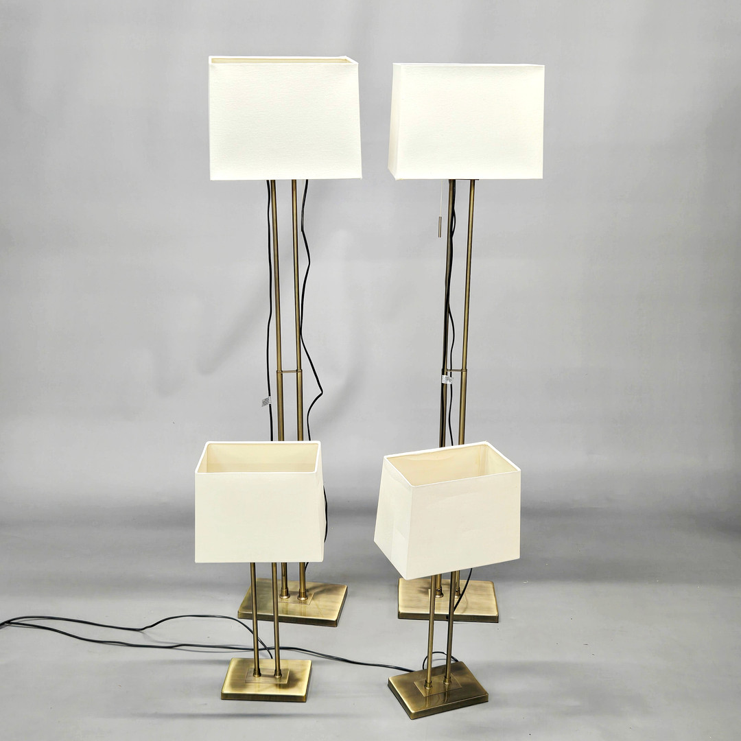 MATCHING PAIRS OF LAMPS.