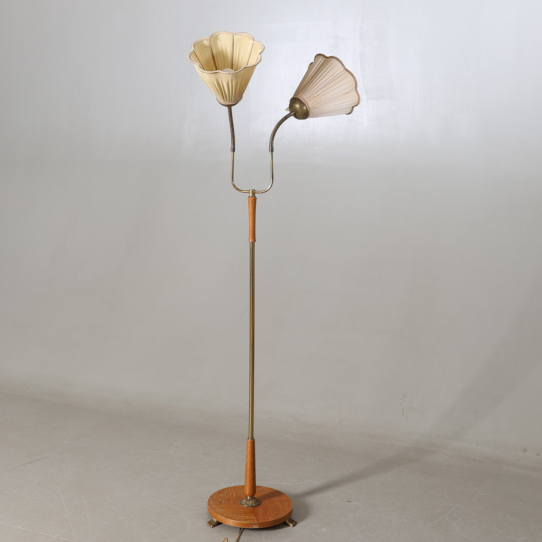 GOLVLAMPA, AB Allan Dolge, Eskiltuna, 1900-talets mitt.