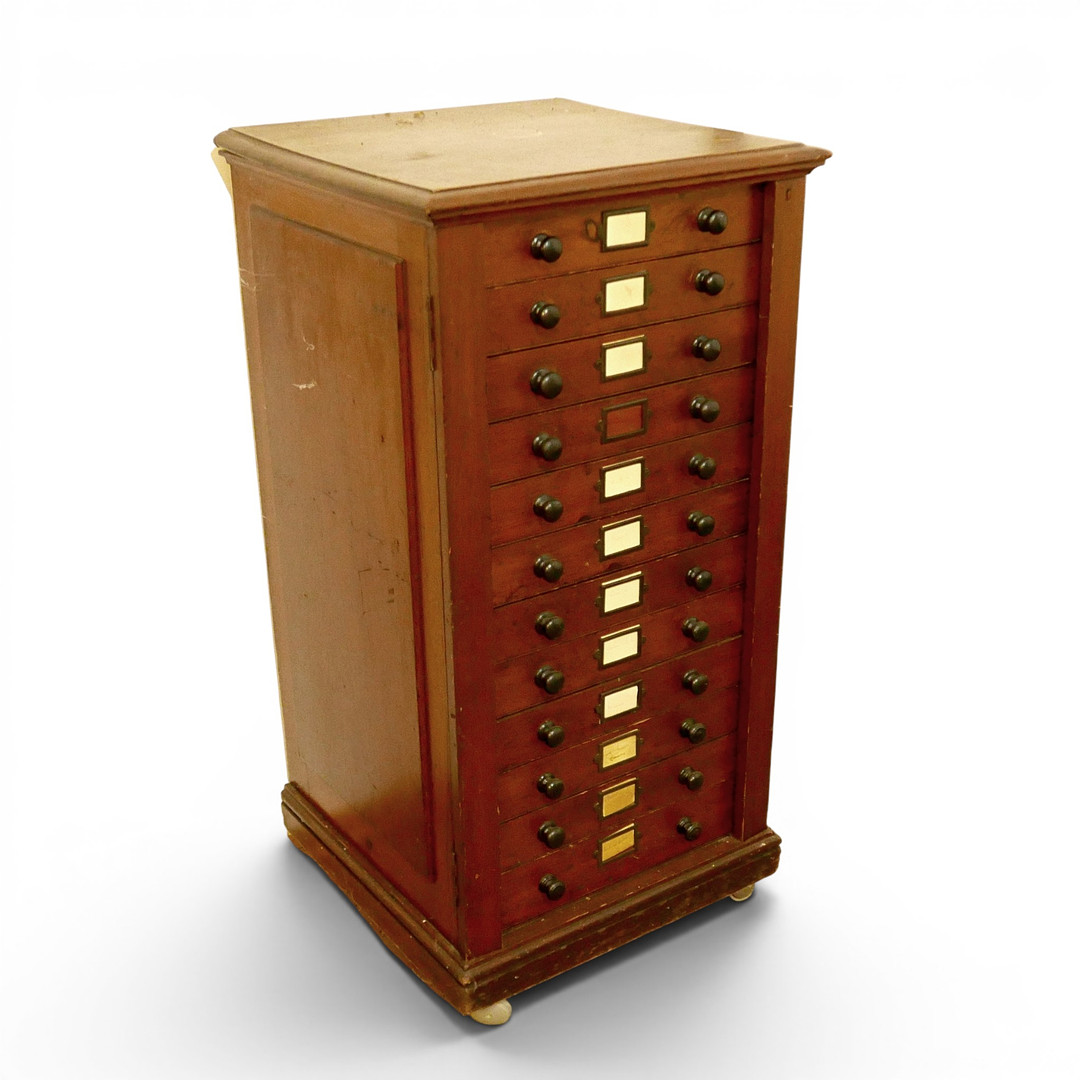 A VICTORIAN MAHOGANY WELLINGTON CHEST.