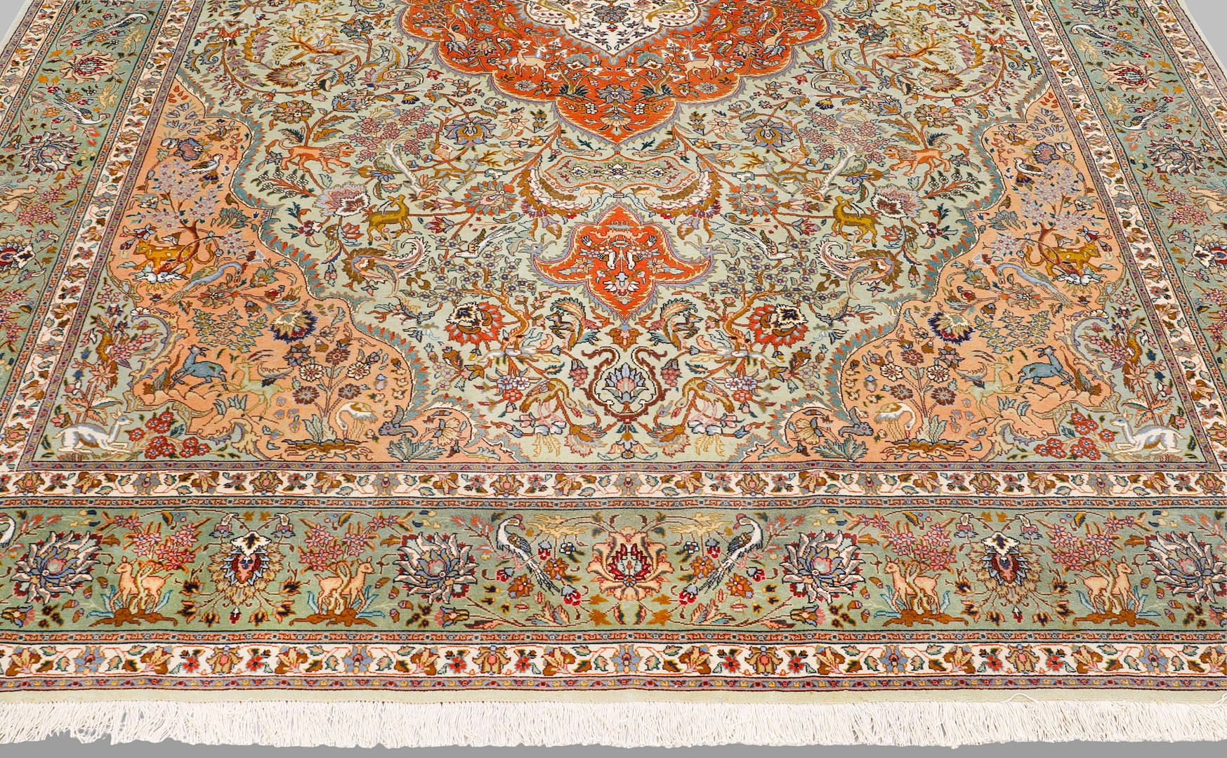 MATTA. Semiantik Figural Täbriz s.k takatabi, 350 x 250 cm.