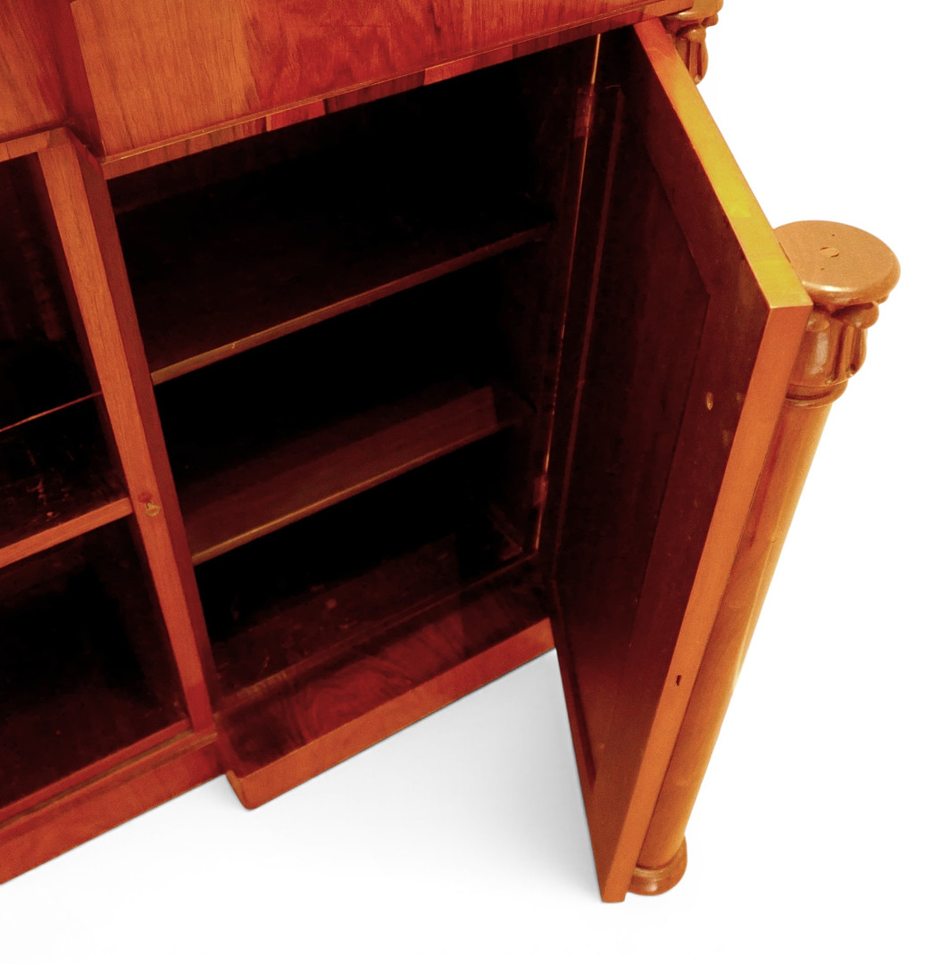 A WILLIAM IV ROSEWOOD INVERTED BREAKFRONT BOOKCASE.