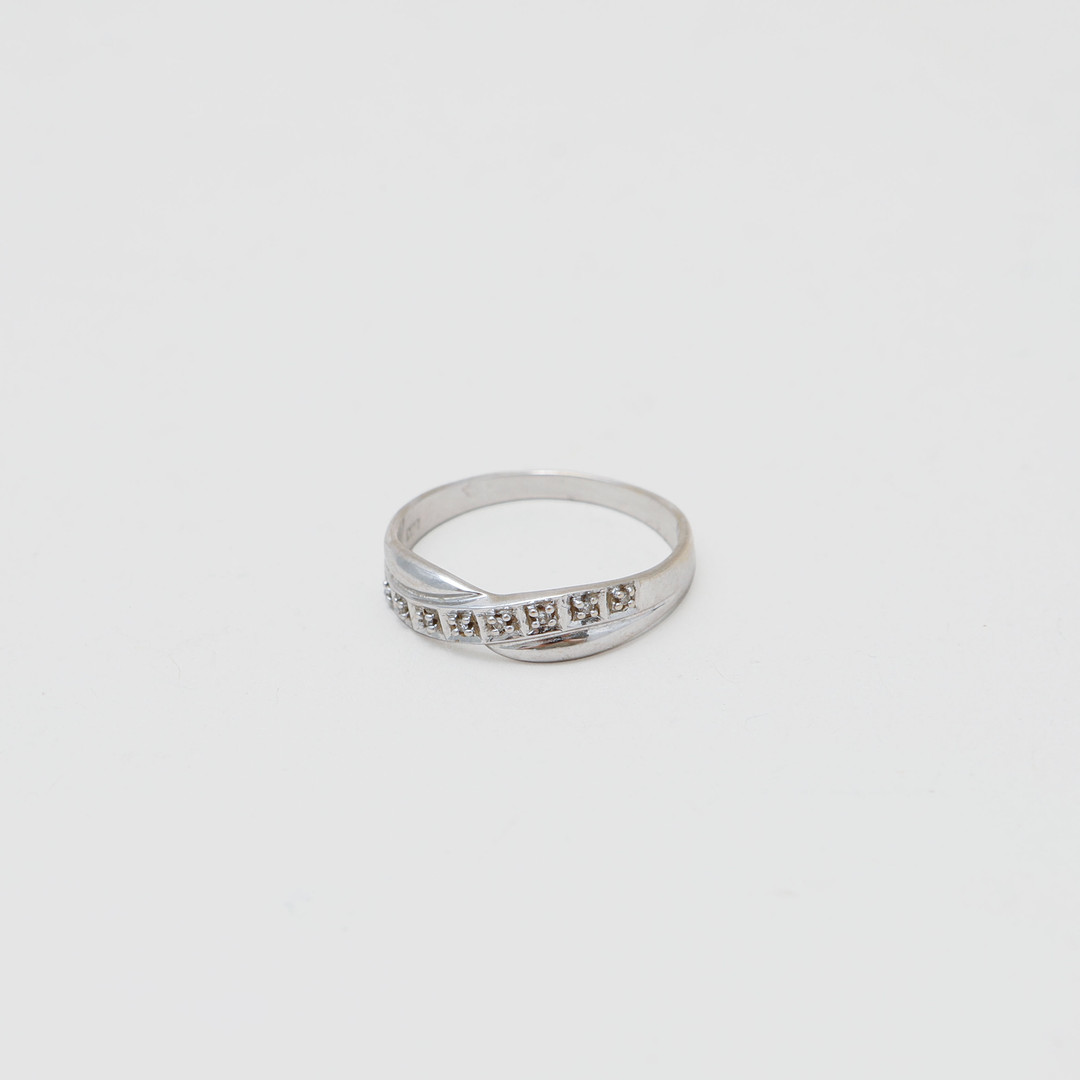 RING, 18k vitguld, diamanter, vikt ca 2,7 gram.