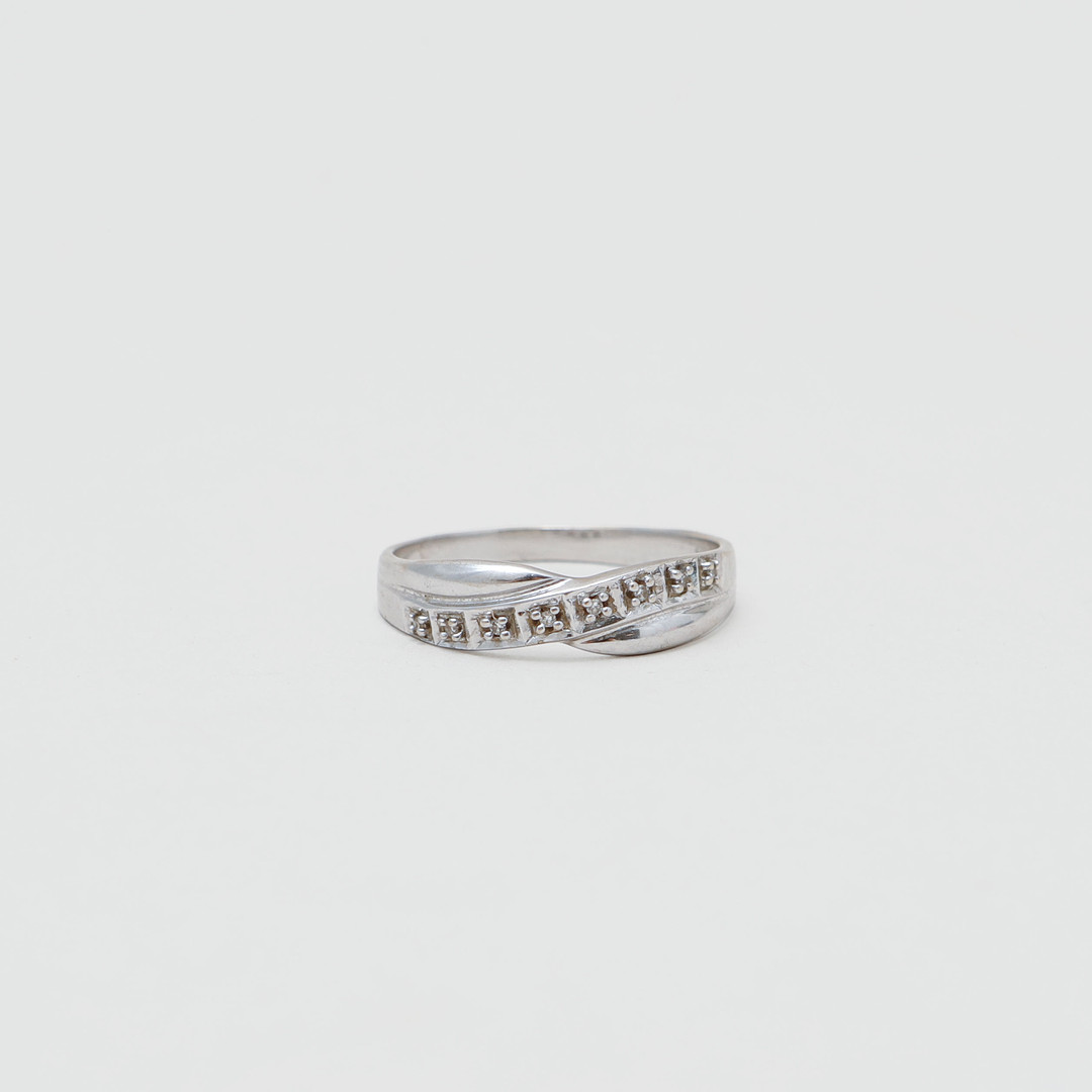 RING, 18k vitguld, diamanter, vikt ca 2,7 gram.
