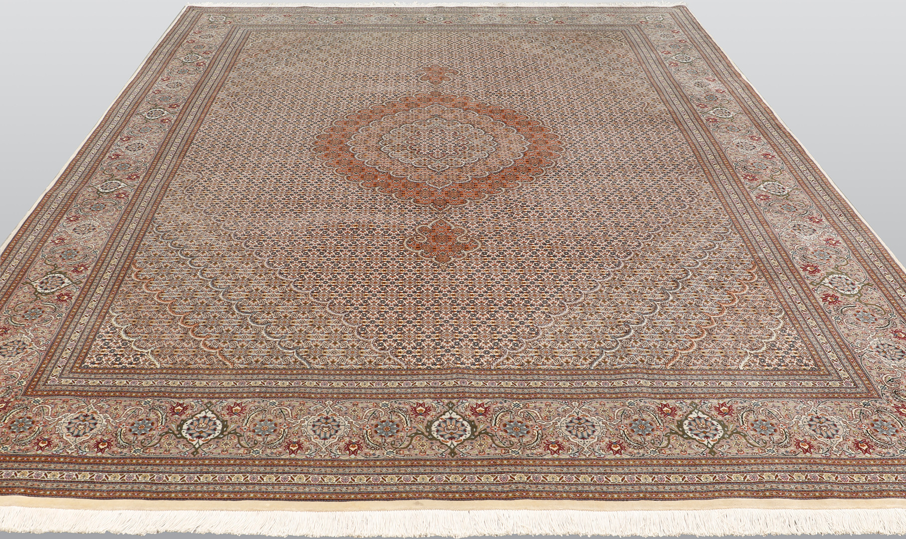 MATTA. Täbriz part silk fine s.k 50 radj ca 500.000 knutar / kvm, 350 x 250 cm.