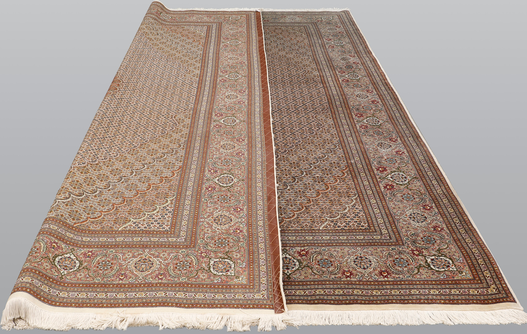 MATTA. Täbriz part silk fine s.k 50 radj ca 500.000 knutar / kvm, 350 x 250 cm.