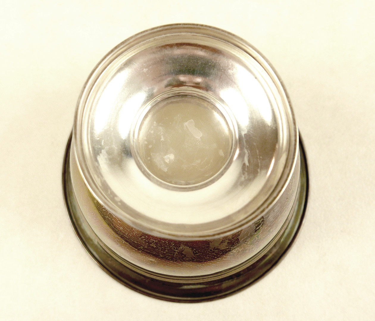 A GEORGE V SILVER BOWL.