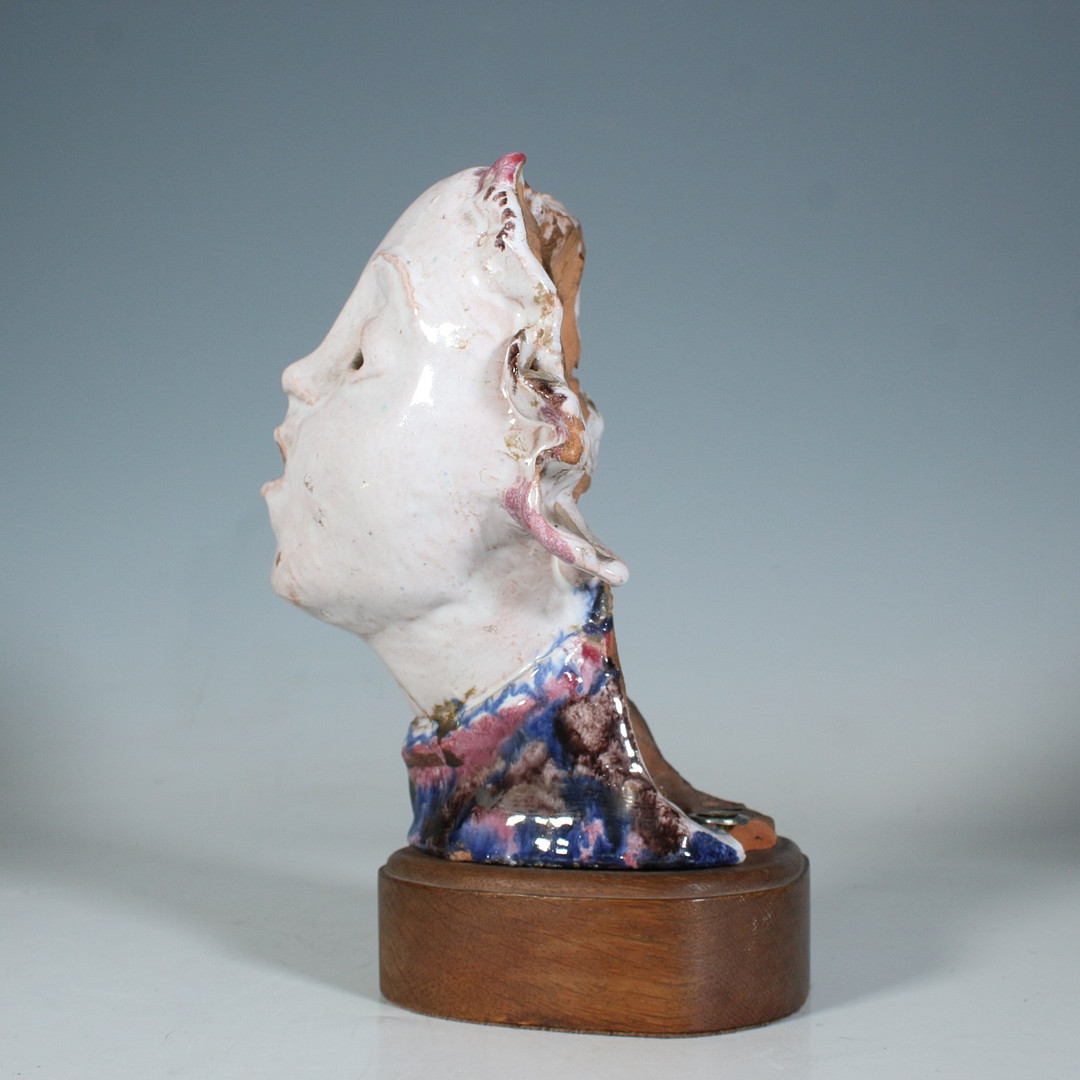 UNBEKANNTER KÜNSTLER. ZUGESCHRIEBEN. Tonskulptur, '' Schöner Narr '' um 1930.