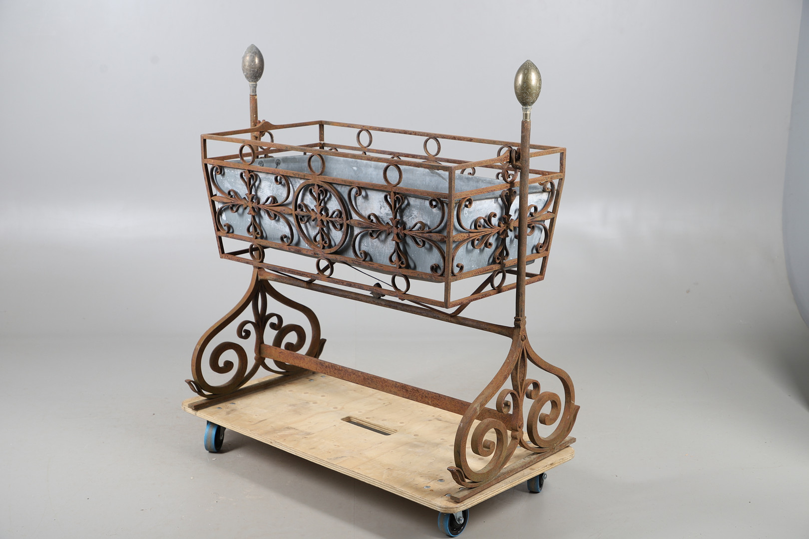 CAST IRON FRENCH CRADLE PLANTER.