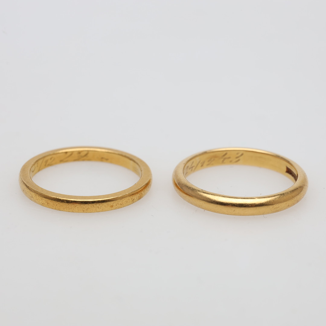 RINGAR 2 stycken, 20K guld, vikt ca 8,4 gram.