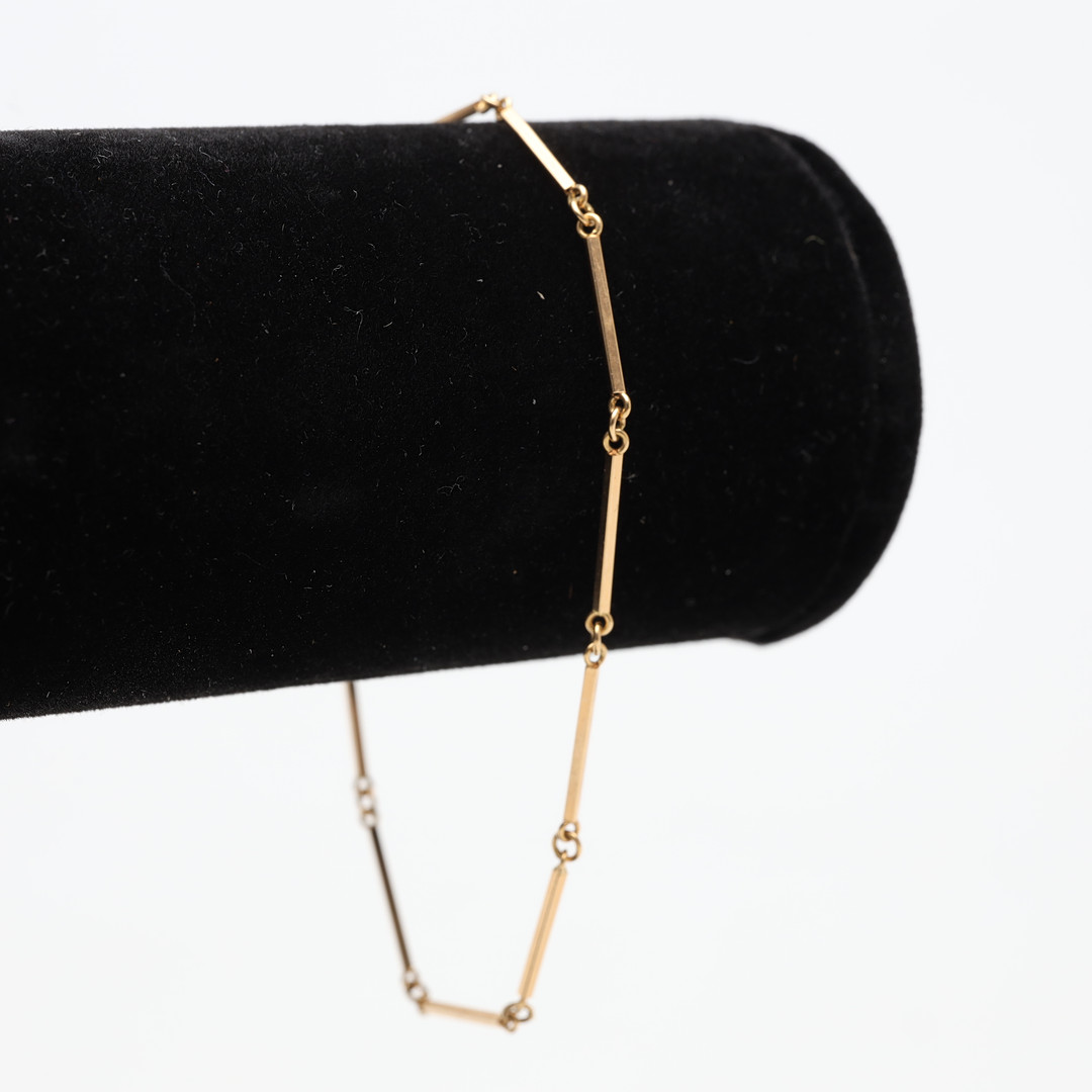 ARMBAND 18K guld, vikt ca 1,6 gram.
