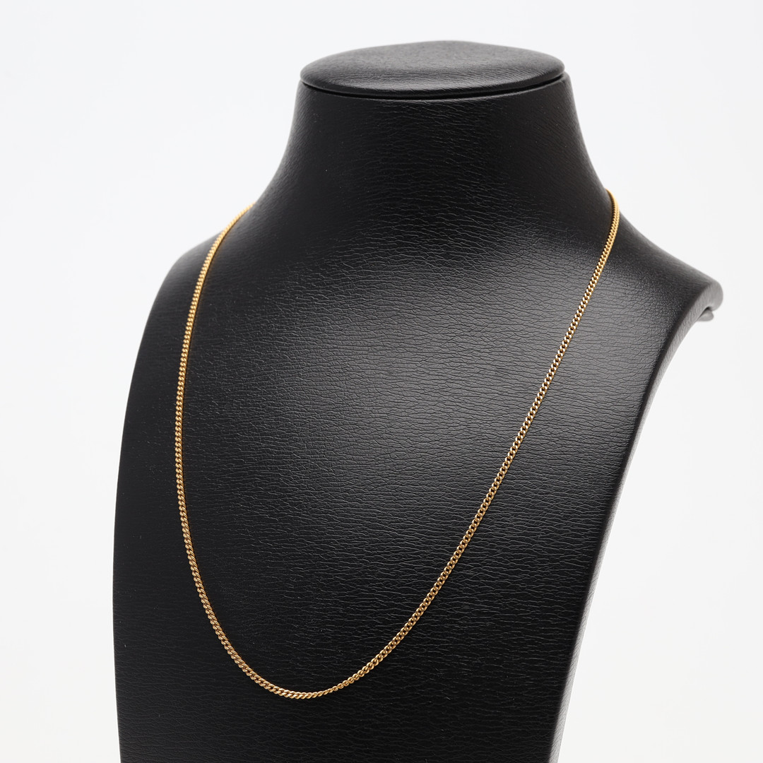 KEDJA pansar, 18K guld, vikt ca 3,5 gram.
