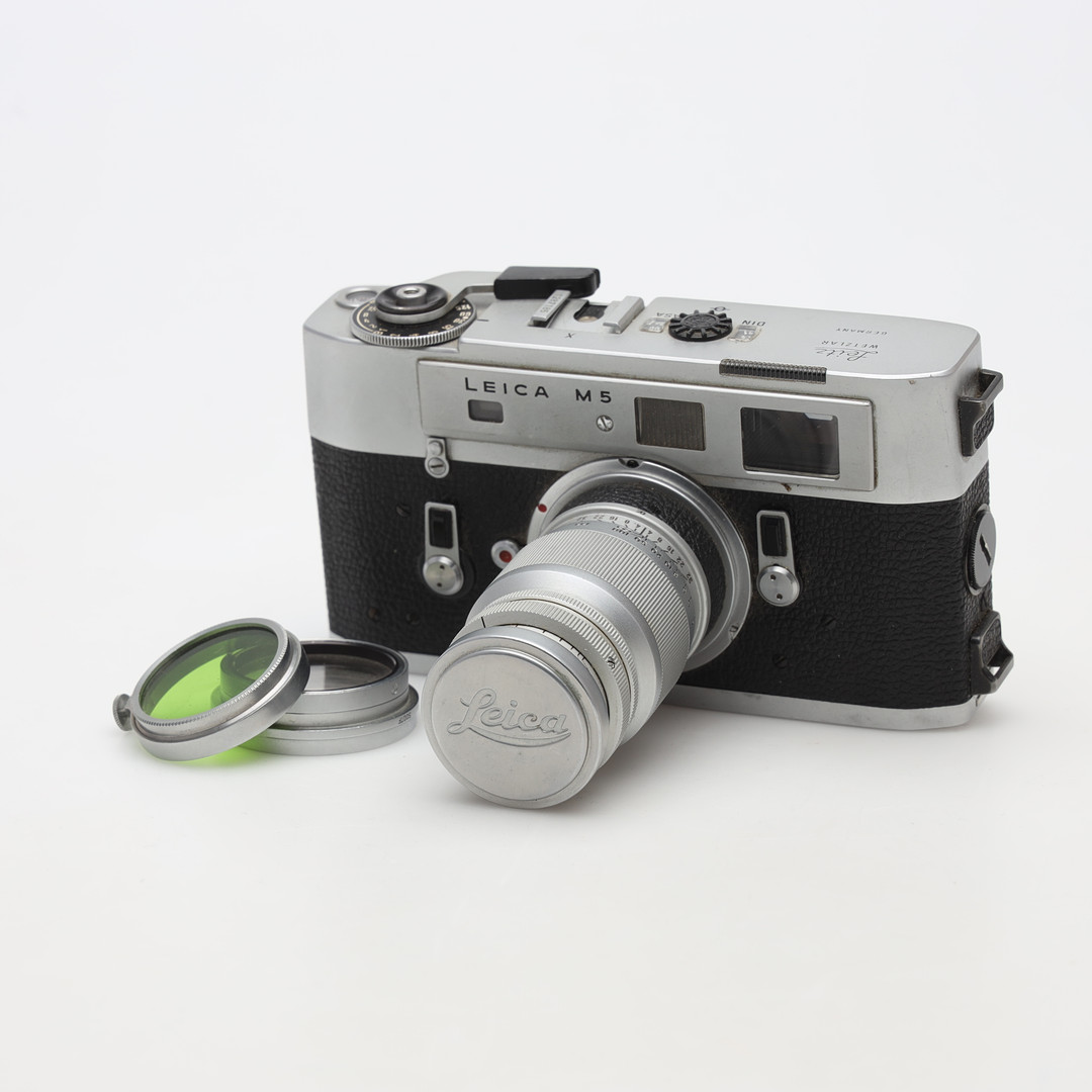 KAMERA med tillbehör, Leica M5, Leitz Wetzlar.