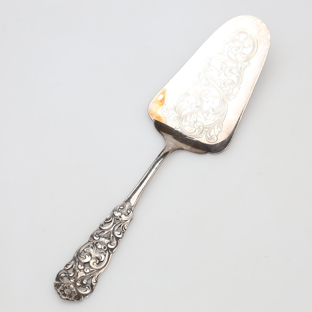 TÅRTSPADE, silver, vikt ca 49 gram.