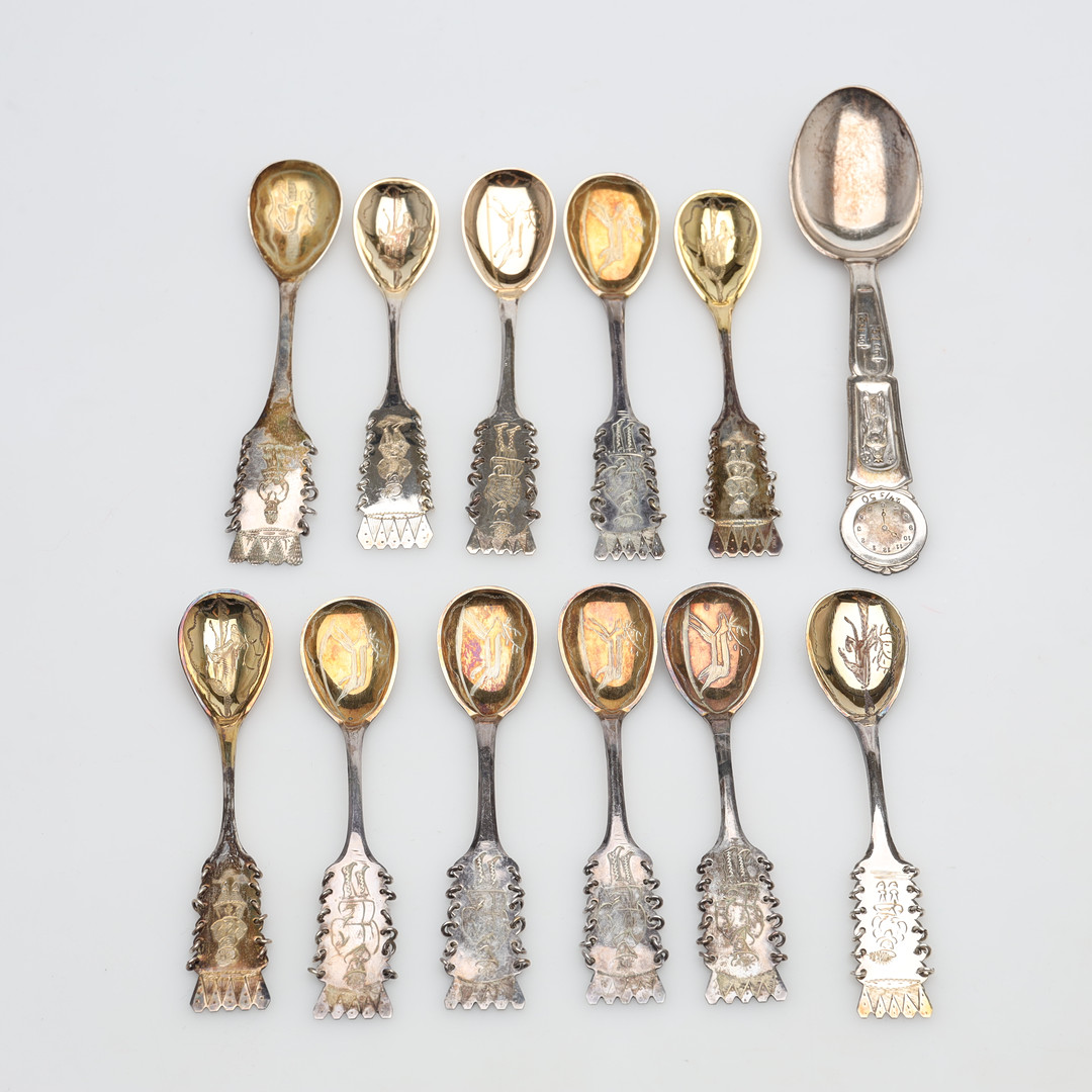 SKEDAR 12 stycken, silver, vikt ca 166 gram.