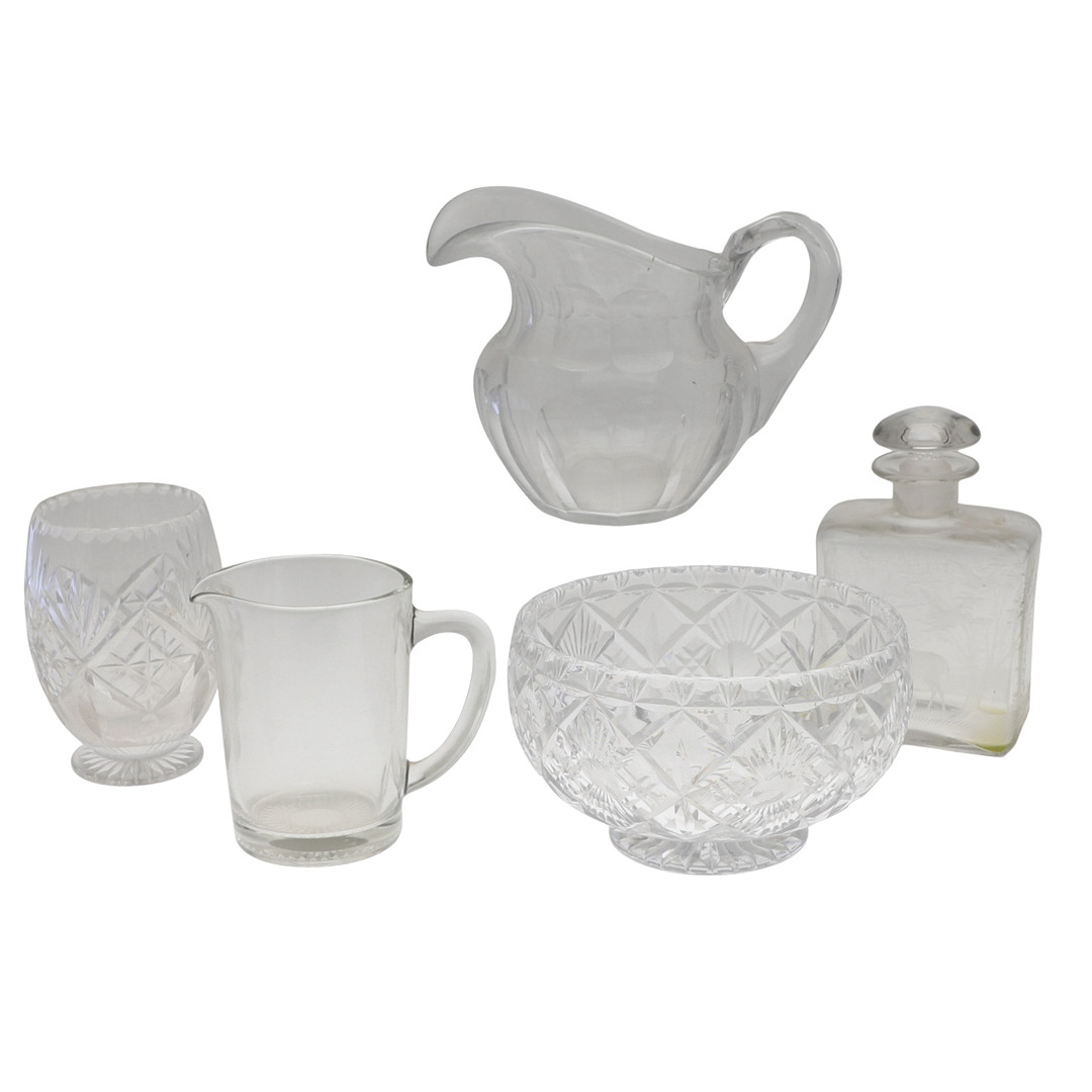 ETCHED GLASS DECANTER & OTHER GLASS.