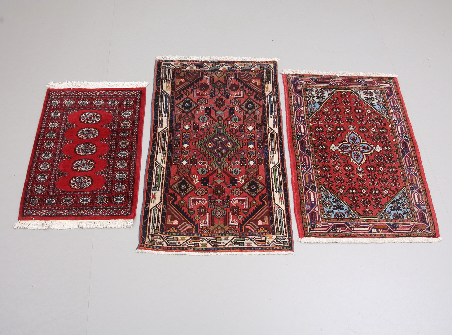 ORIENTALISKA MATTOR, 3 st, största storlek ca 130x80 cm.