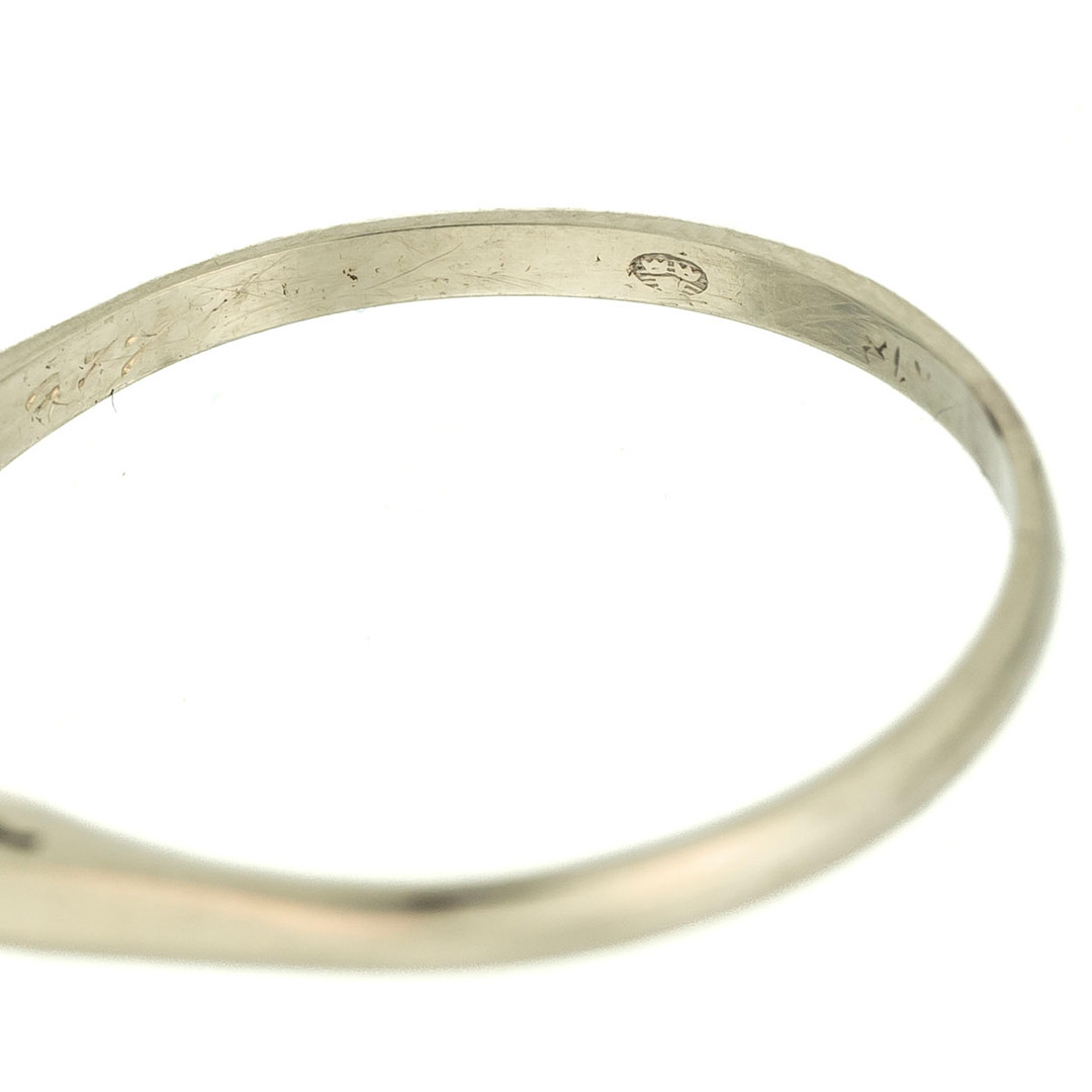 RING. 18k Guld med briljantslipade diamanter 1900-tal.