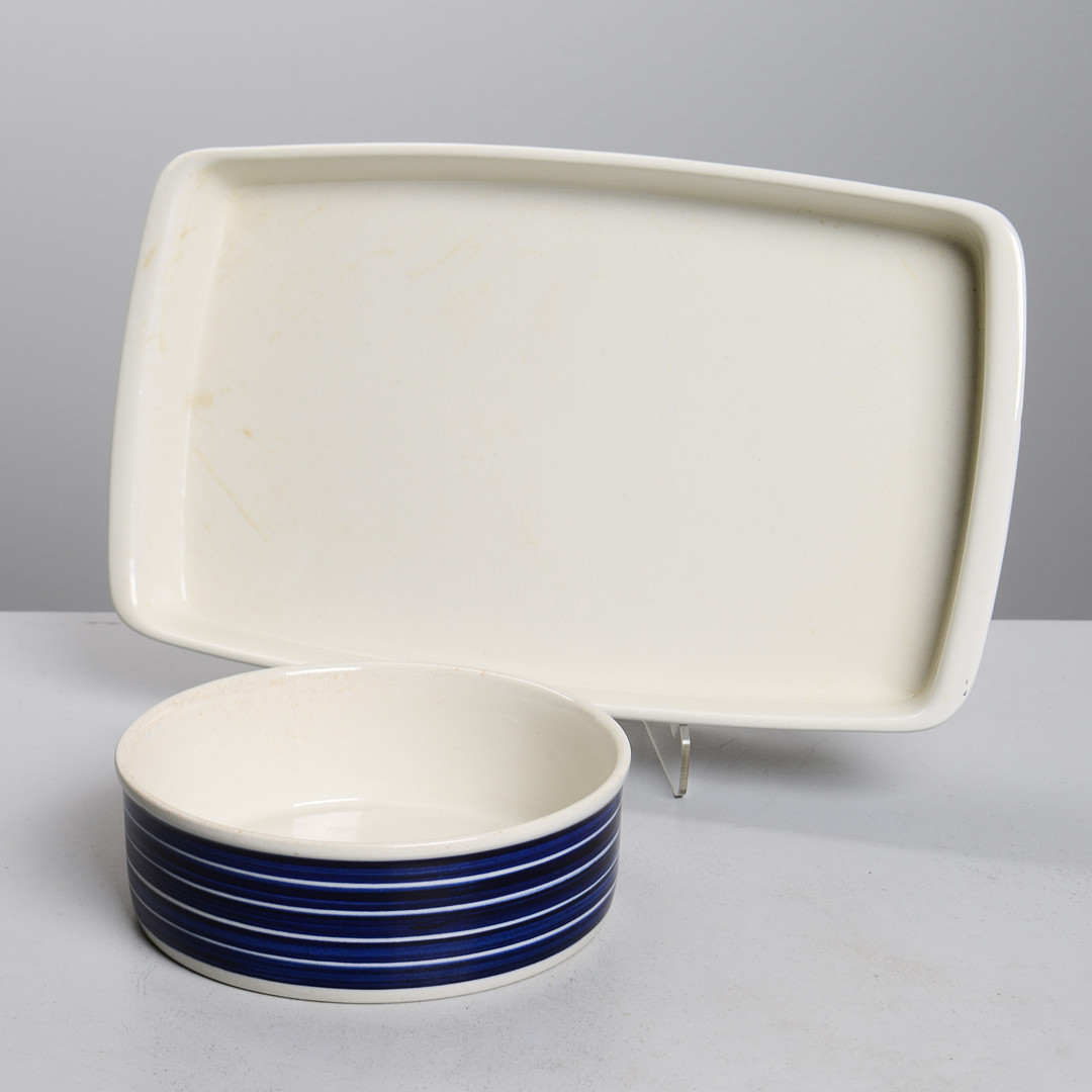 STIG LINDBERG. "Cordon Bleu", serveringsfat & potatisskål, 2 st, Gustavsberg, 1966.