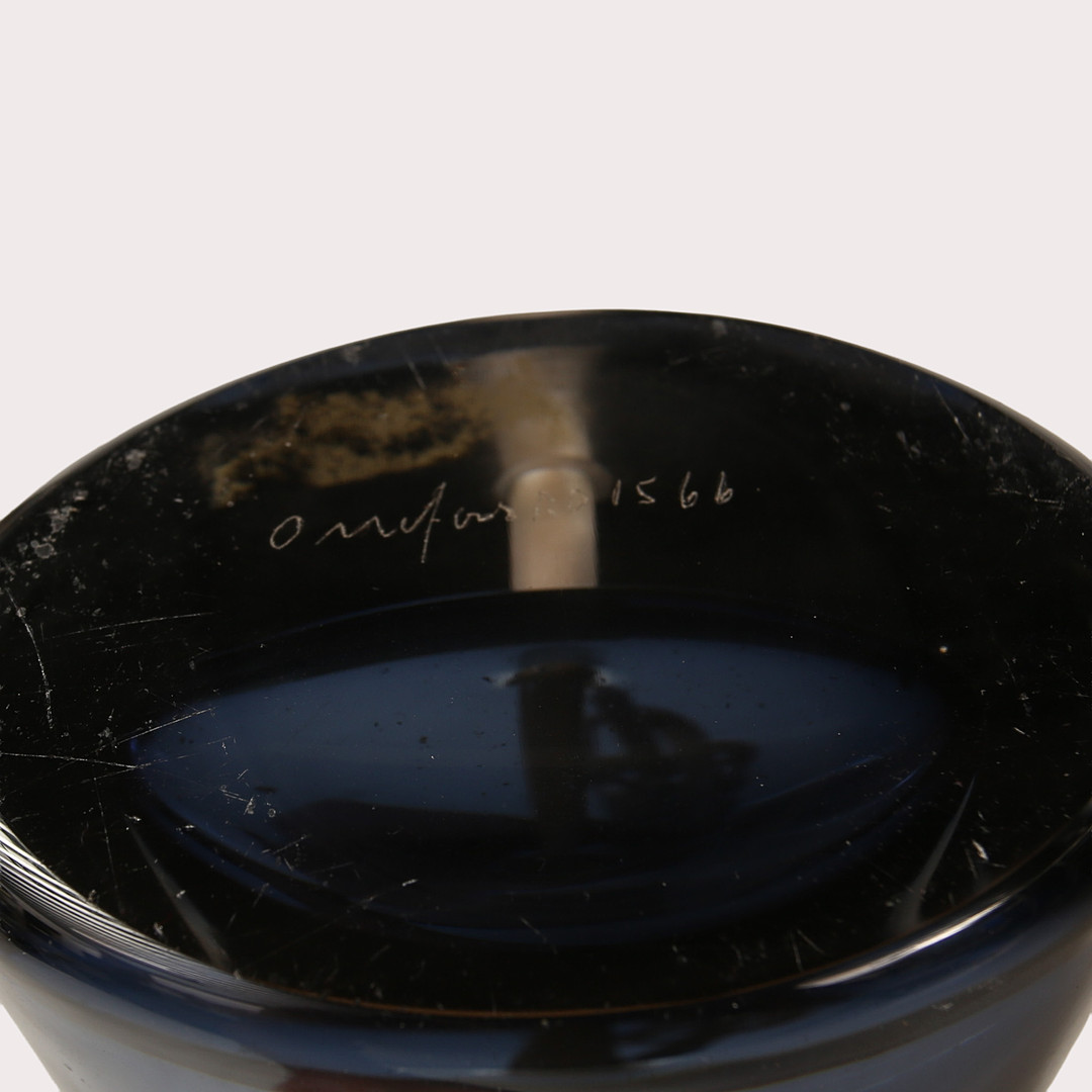BORDSLAMPA, glas, RD 1566, Carl Fagerlund, Orrefors, signerad. Tillverkad omkring 1960.