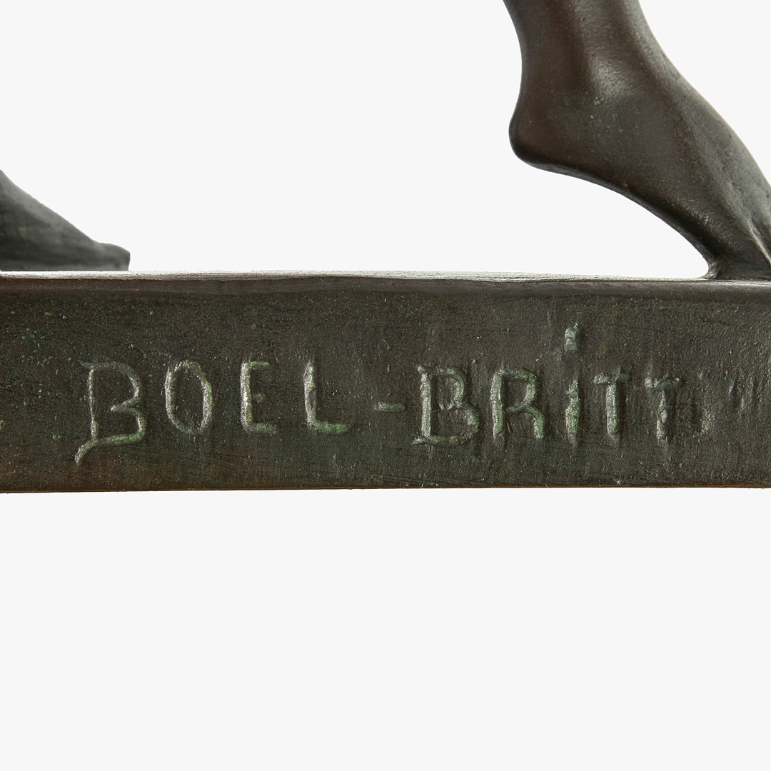 CARIN NILSON (1884–1973). Skulptur, "Boel-Britt", signerad samt daterad 1930, gjutarmärkt Otto Meyers Eftr. Fud. patinerad brons.