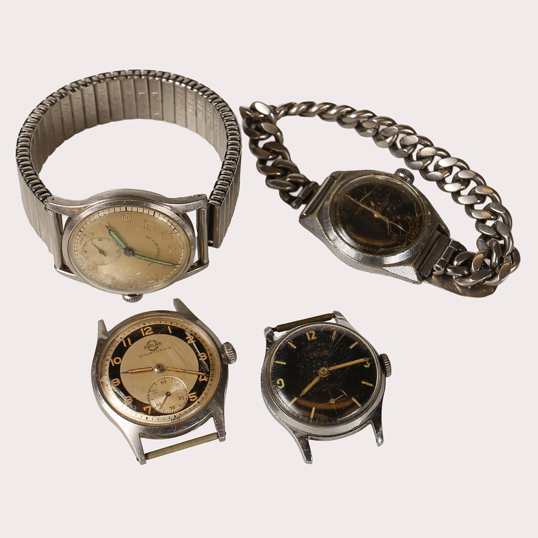 ARMBANDSUR , stål, manuella, 4 stycken, 1940-1960.