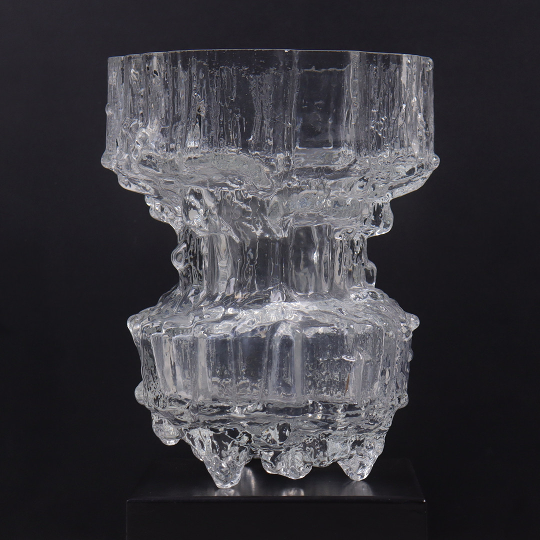 TAPIO WIRKKALA. "Gerania", brutalistisk vas i glas, modell 3431, Iittala, Finland, 1970-tal.
