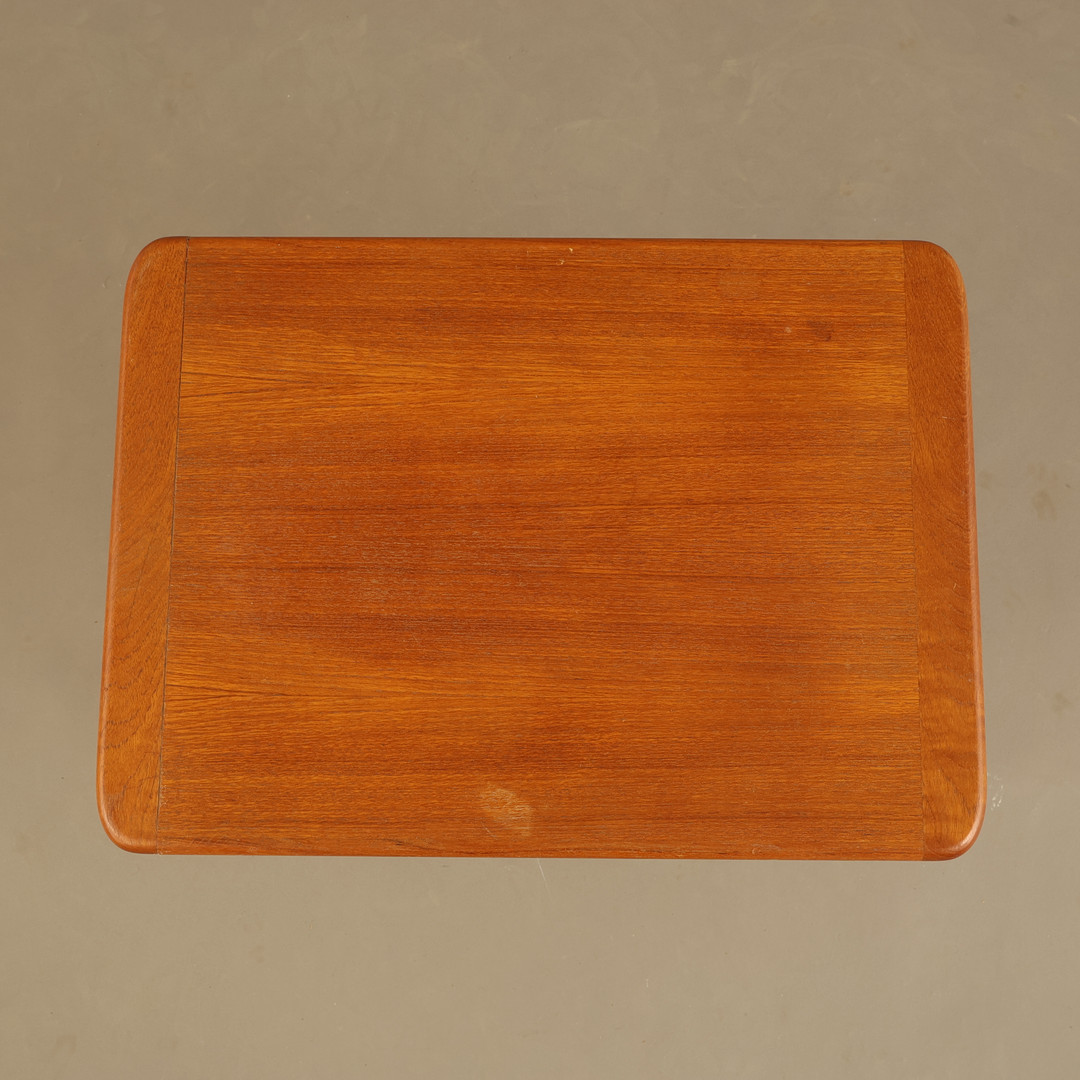 SIDOBORD / LAMPBORD, HMB Möbler, Rörvik, 1950/60-tal.