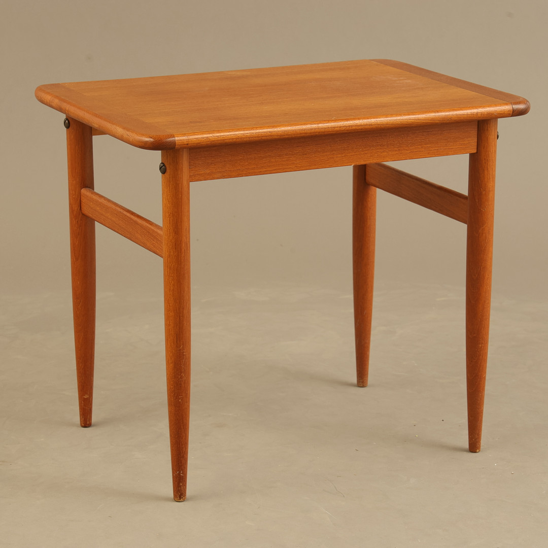 SIDOBORD / LAMPBORD, HMB Möbler, Rörvik, 1950/60-tal.