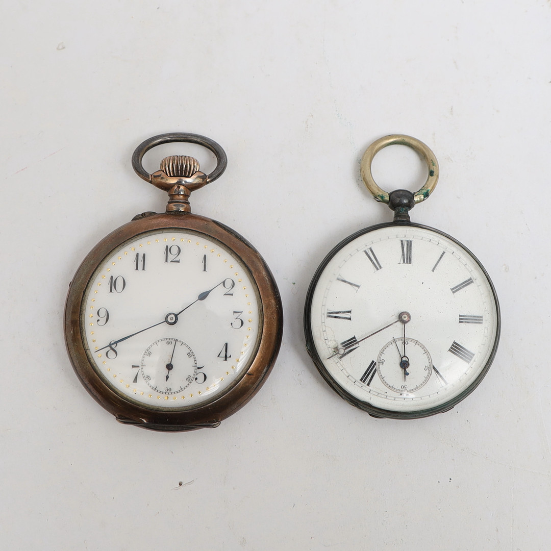 FICKUR 2st, silver, nyckeldragare med mera.