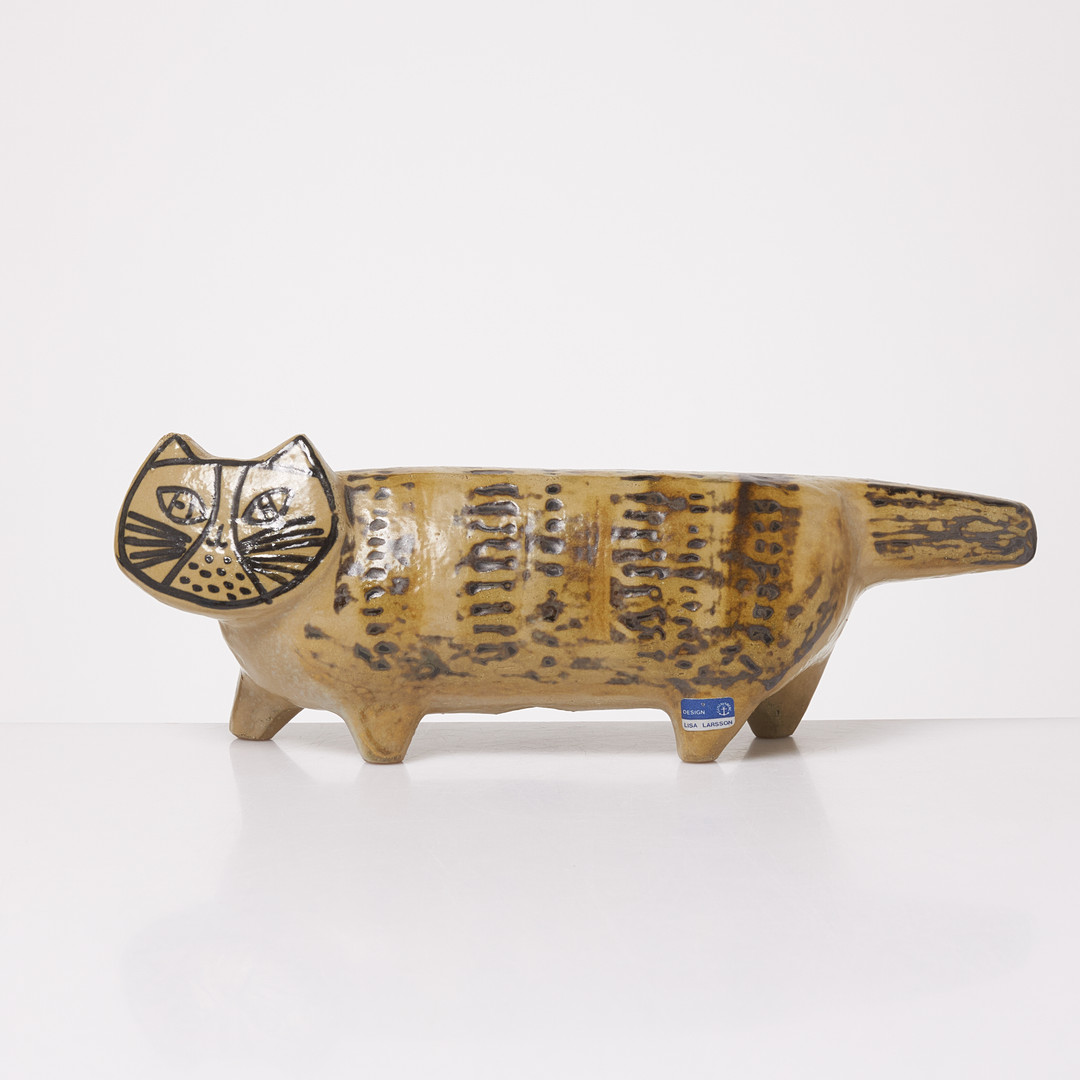 LISA LARSON. "Katt", figurin, ur serien "Stora zoo", delvis glaserat stengods, Gustavsberg, etikettmärkt.