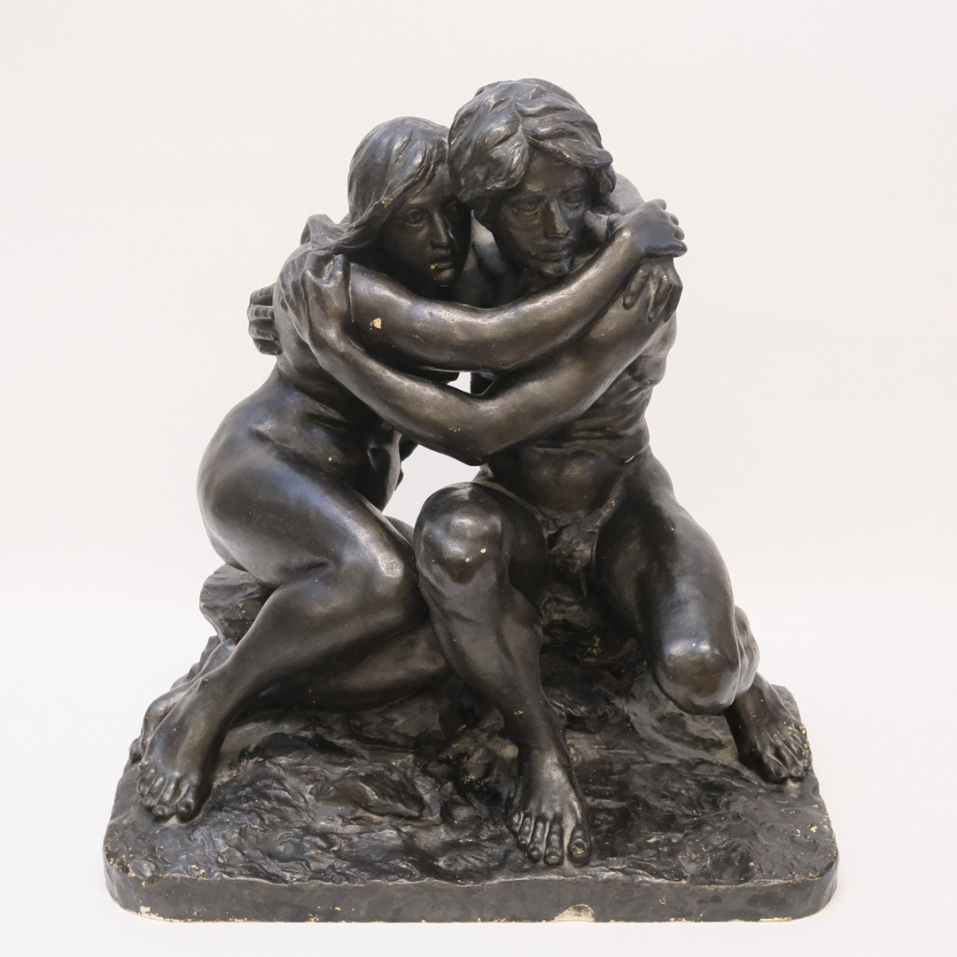 HANS GYDE-PETERSEN. SKULPTUR, FÖRESTÄLLANDE ADAM OCH EVA, BEMÅLAD GIPS.