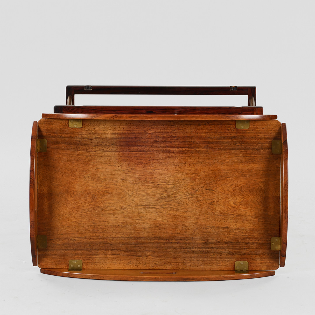 SVEND LANGKILDE. “Butler's Tray”, bakkebord af palisander med beslag af messing, Illums Bolighus, Danmark, 1960'erne.