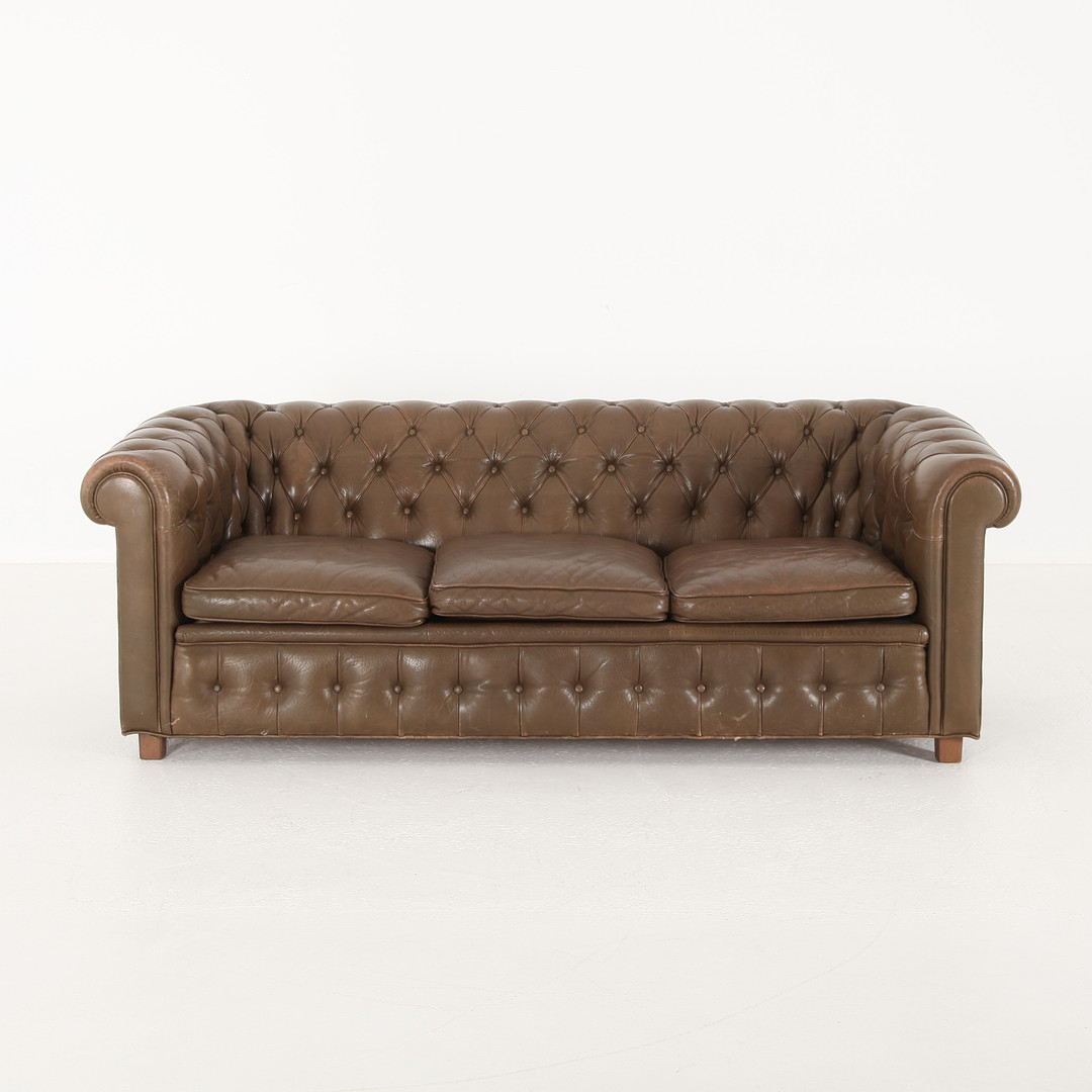 SOFFA, skinn, Chesterfieldmodell.