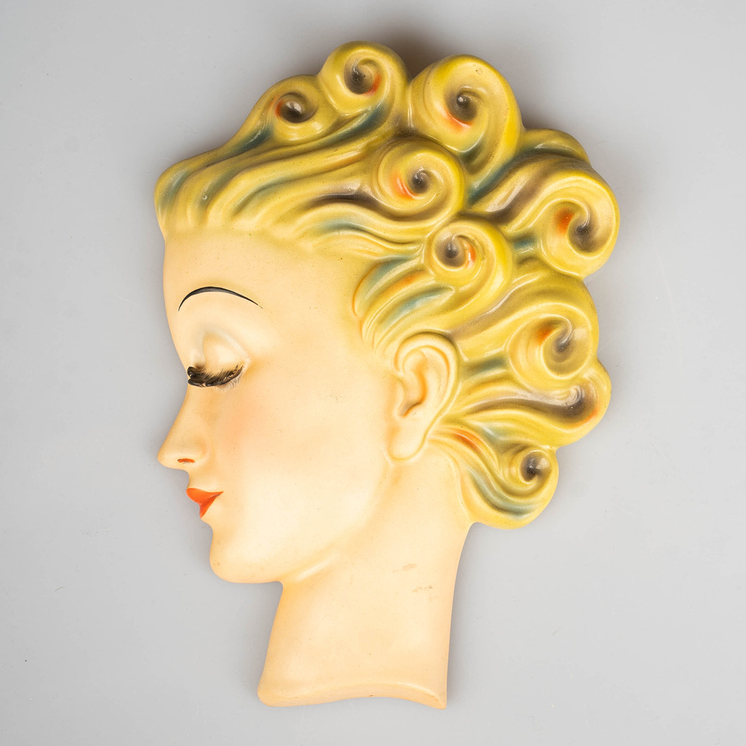 GOEBEL, väggmask/ väggrelief, modell R 24/1, tillskriven Agnes Richardson, keramik, Tyskland, 1930-tal.