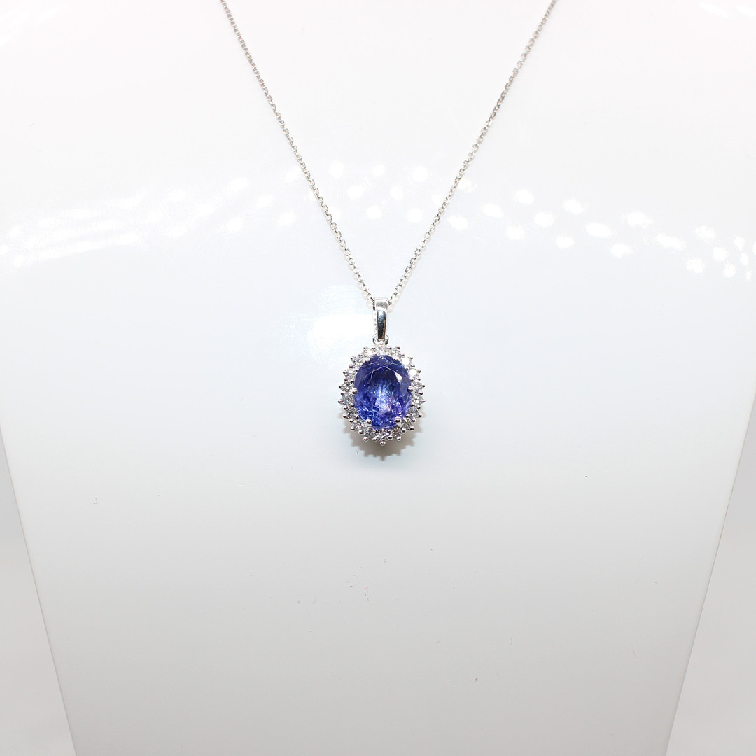 TANZANITE & DIAMOND NECKLACE.