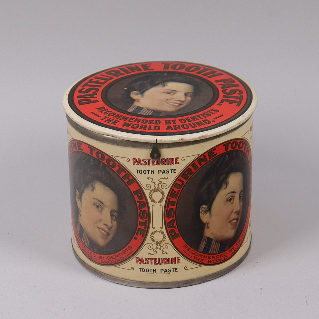 BUTIKSDISPLAY, Pasteurine Tooth Paste, John T. Milliken Co. ST. Louis, MO, ca 1900.