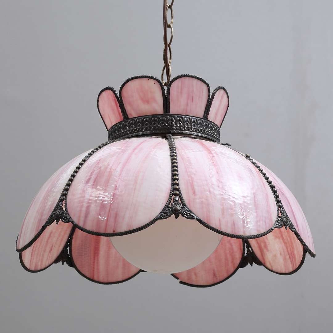 TAKLAMPA, glas, tiffanystil, 1900-talets andra hälft.