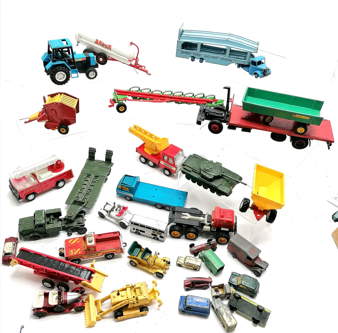 QTY OF TOY CARS INC DINKY, MATCHBOX ETC.