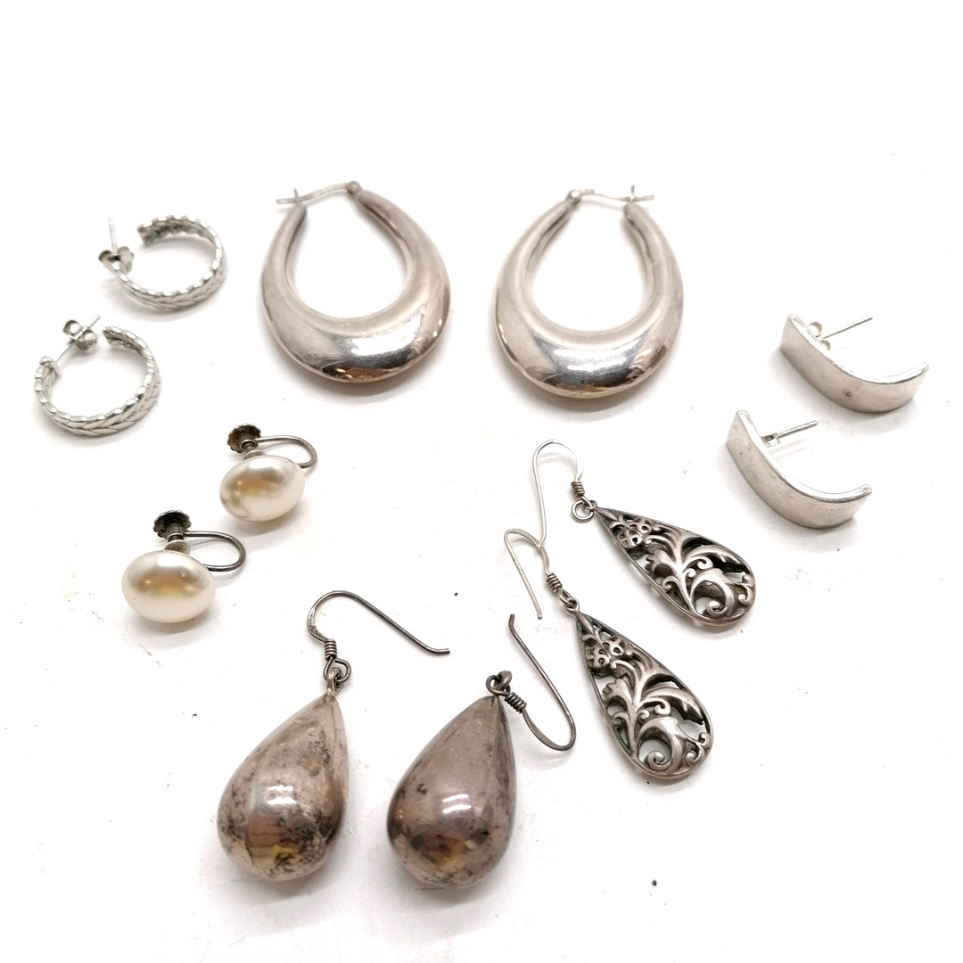 6 X PAIRS OF SILVER MARKED EARRINGS.