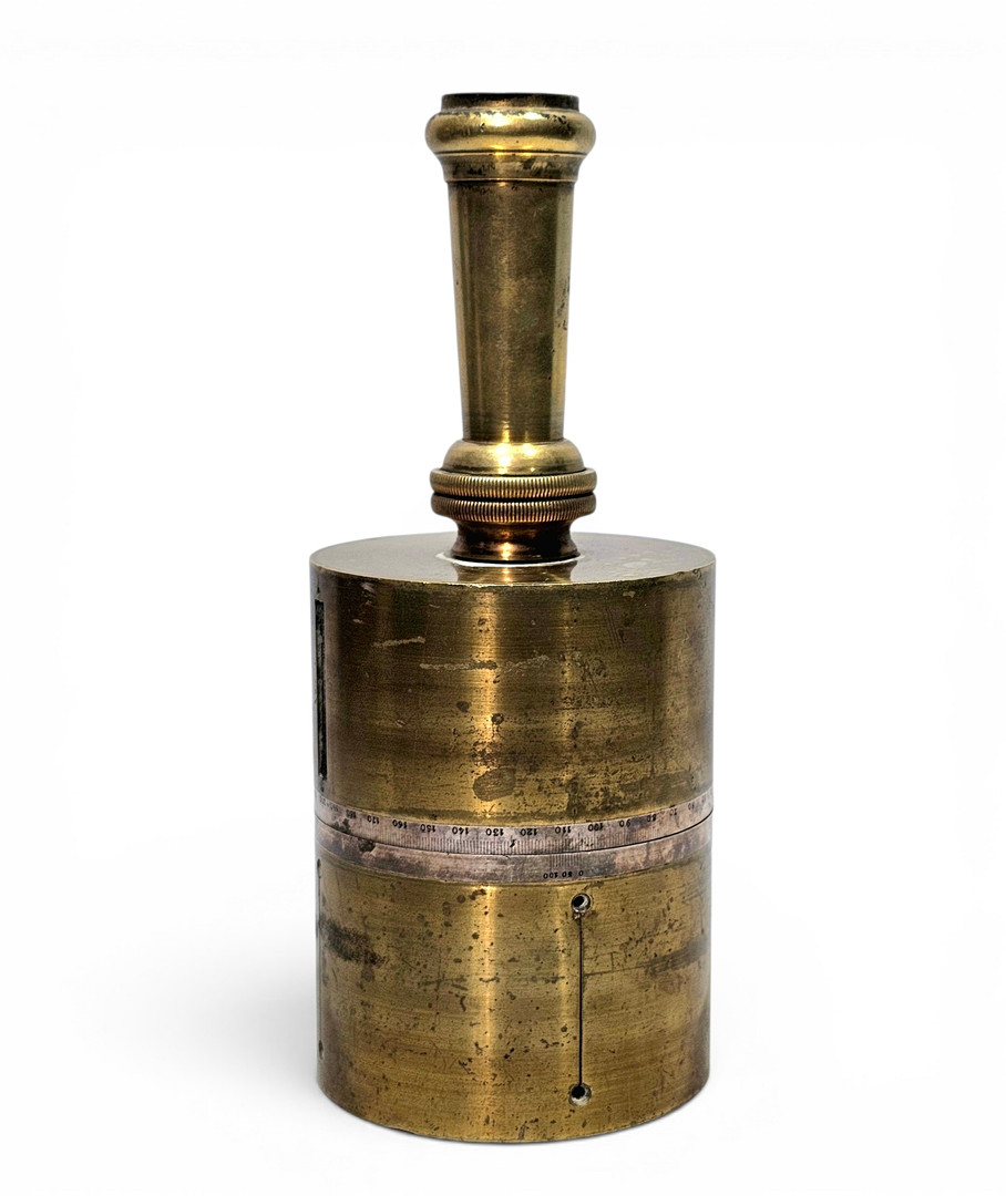 Pantómetro. Instrumento de topografía en latón dorado.
