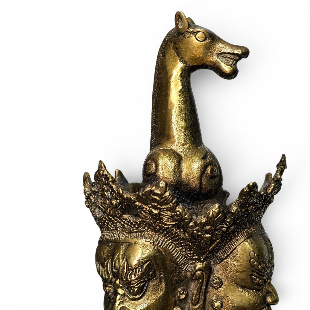 Kartika Phurba. Cuchillo tibetano en bronce.